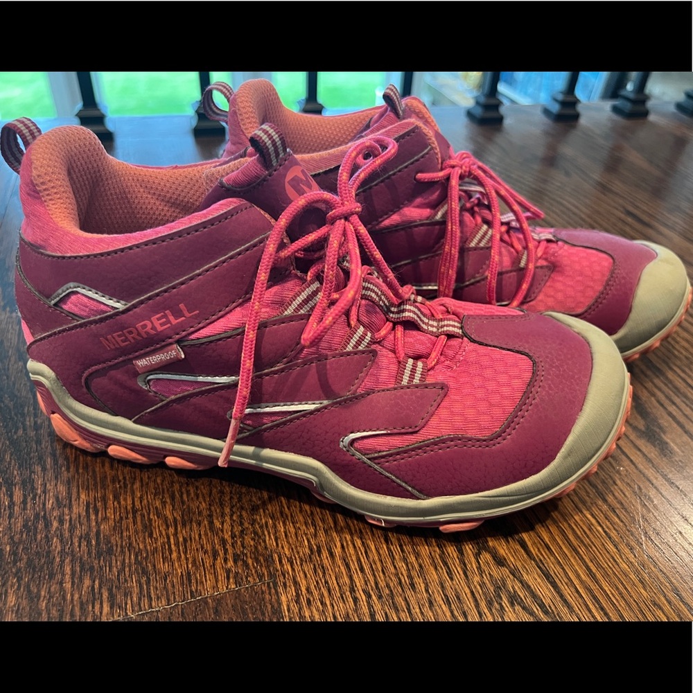 Girls Hiking Boots